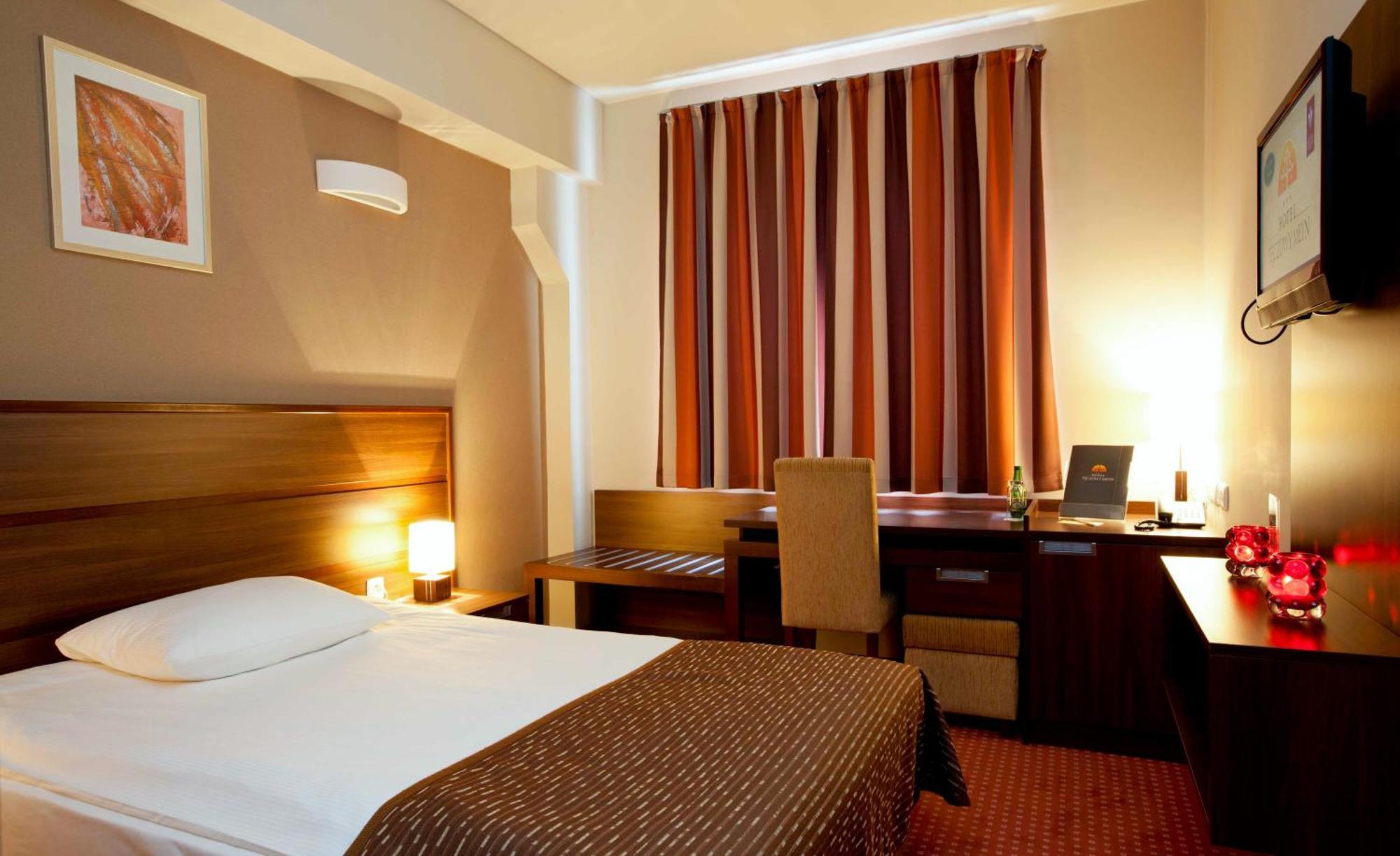Hotel Teczowy Mlyn Kielce Room photo